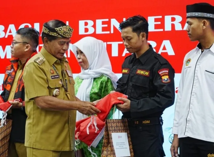 kibarkan bendera merah putih